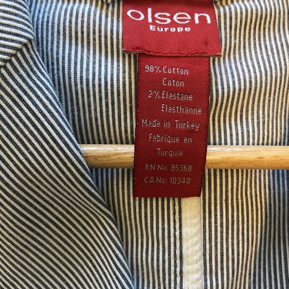 Olsen Europe pant suit … size 12 black and white pinstripe (looks grey overall) - Picture 7 of 9